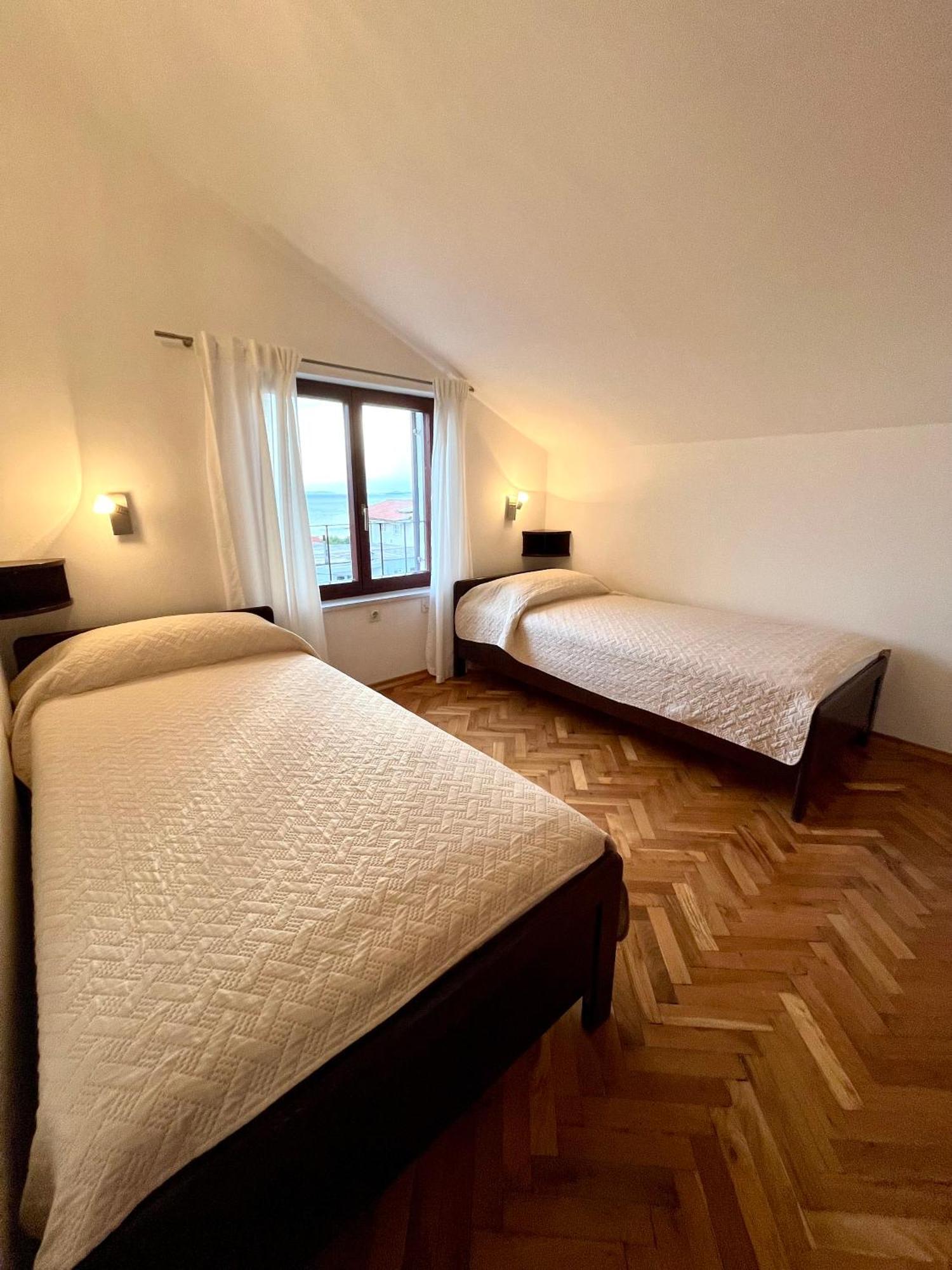 Apartments Martina Primošten Eksteriør bilde