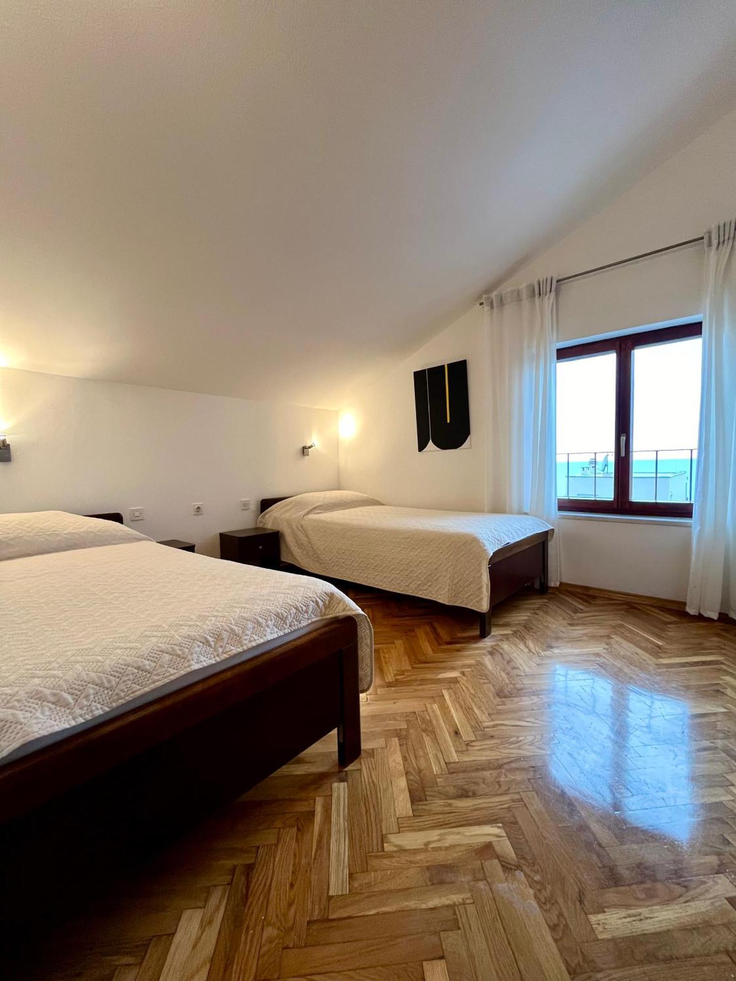 Apartments Martina Primošten Eksteriør bilde