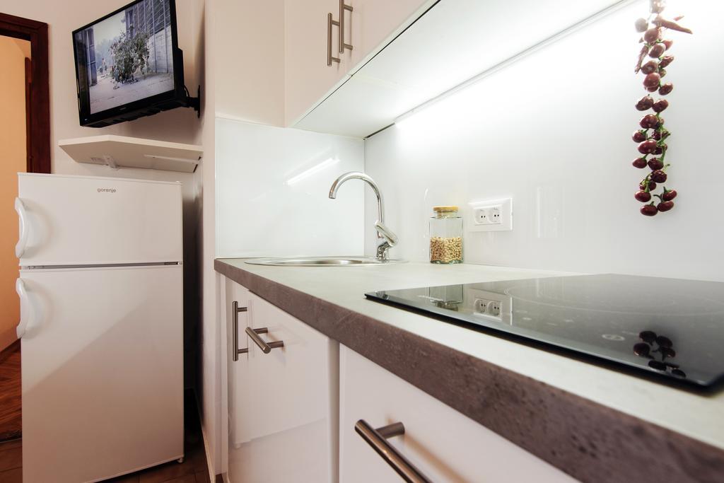 Apartments Martina Primošten Eksteriør bilde